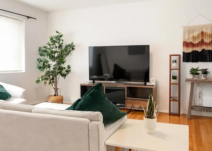 Bright 2br Near Ohare, Comfortable, Cozy Des Plaines