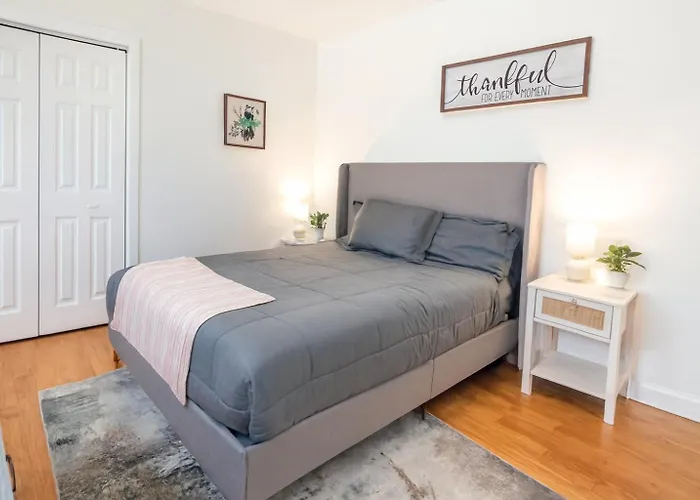 Bright 2br Near Ohare, Comfortable, Cozy Des Plaines