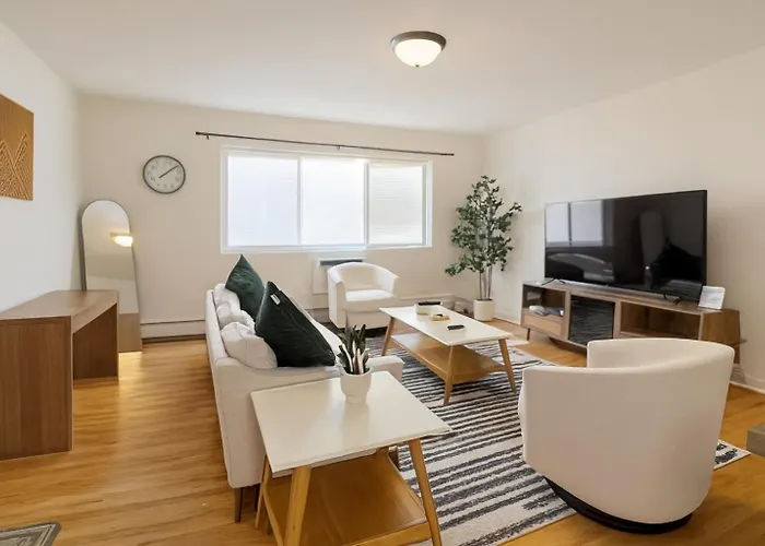 Apartment Bright 2br Near Ohare, Comfortable, Cozy Des Plaines